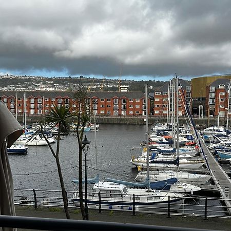 Water Front Apt Walk To The Beach & City Centre Swansea Exteriér fotografie